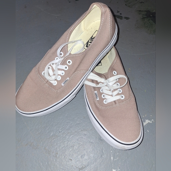 Vans - Picture 1 of 3